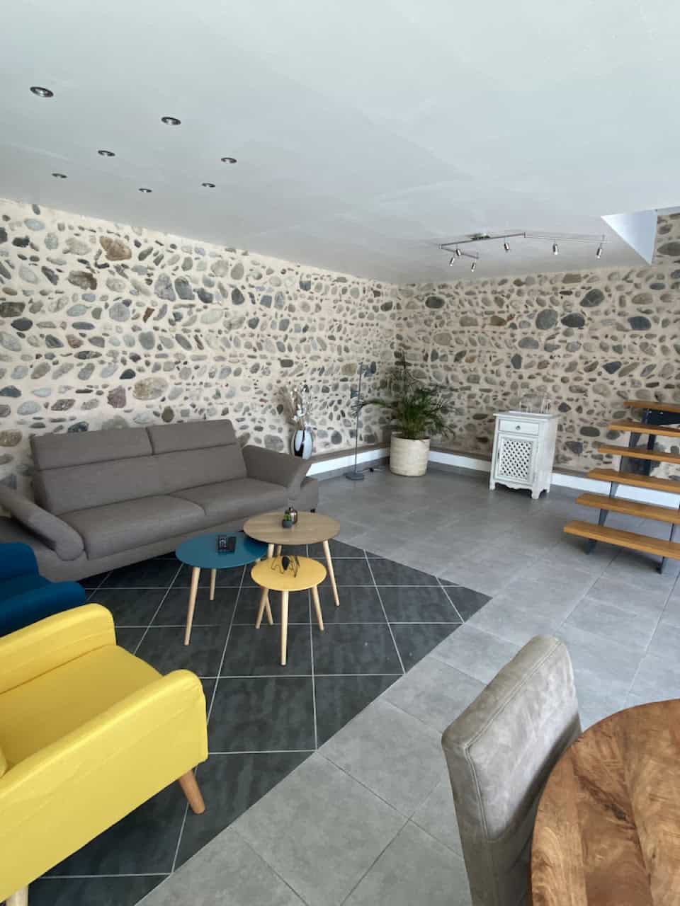 Holiday House